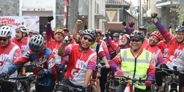 Silaturahim Gowes Sejagat Raya Sukses Gairahkan Pesepeda Senior
